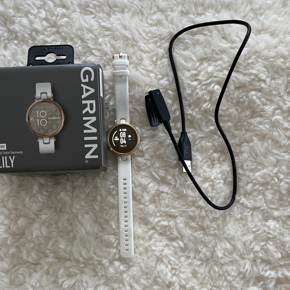 🪷 Garmin Lily Sport Smartwatch with Charger 🪷